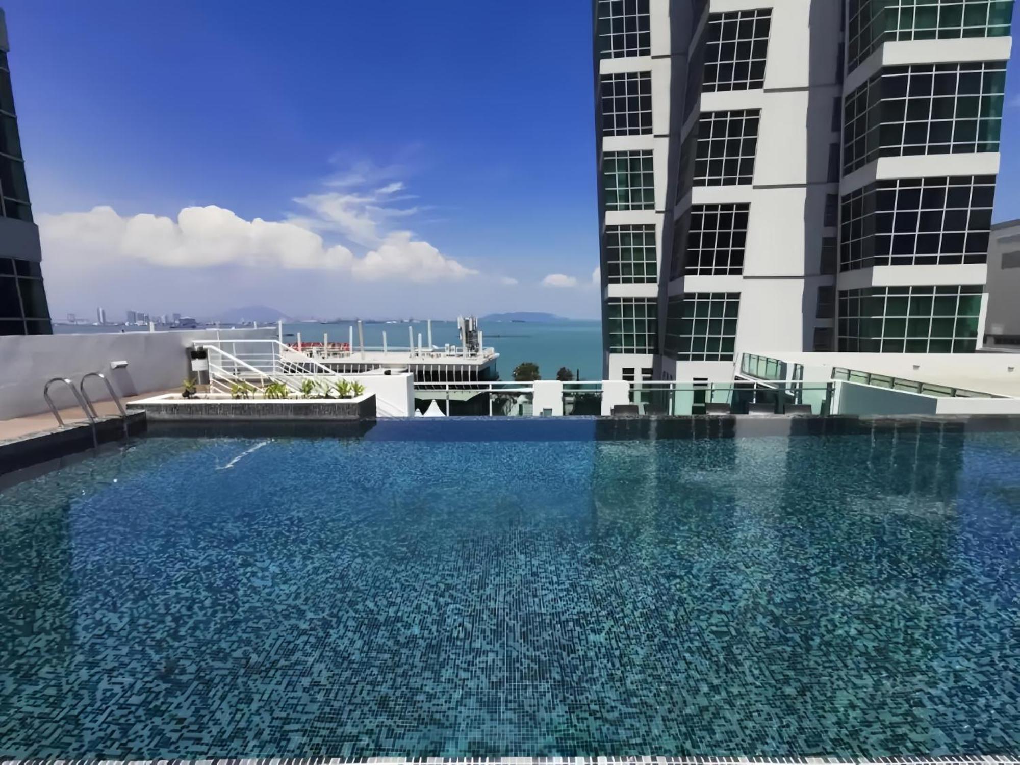 Maritime Seaview Suites Penang George Town Exterior photo